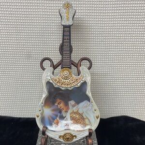 Elvis Presley commemorative plate